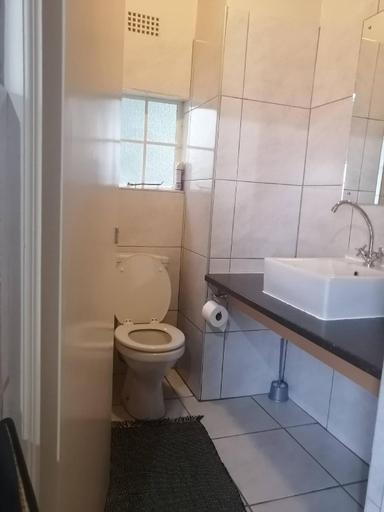Bathroom 3, Panaroma home Nineteen, Ehlanzeni