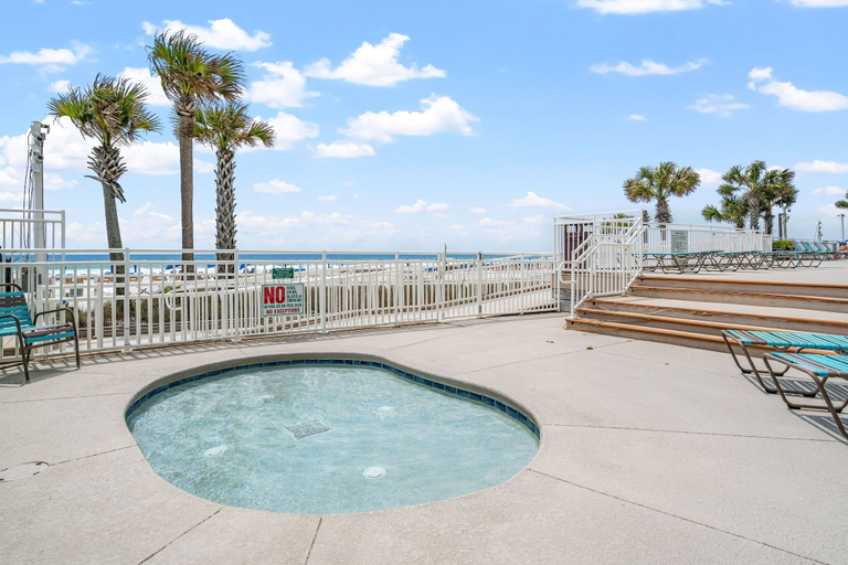 Pool 4, Lets Do Sunset: Gulf-front 3BR Condo, Sleeps 8, Bay