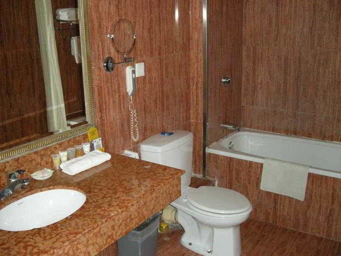 Bathroom 4, A C Art Museum Hotel, Beijing