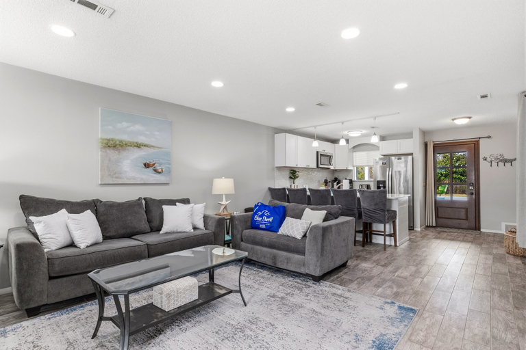 Living area 3, Come Enjoy Some Seawaves! 2BR 2.5ba Coastal Townhome Sleeps 8!, Bay