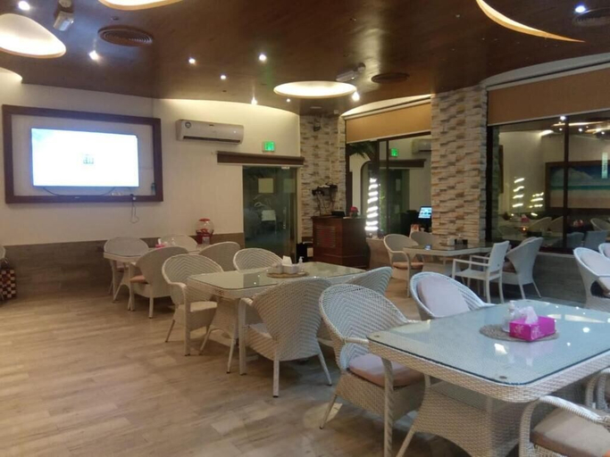 Dining, Corniche Palace Hotel, Ajman