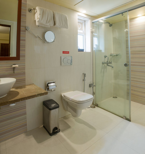 Bathroom, Hotel Kempton, Kolkata