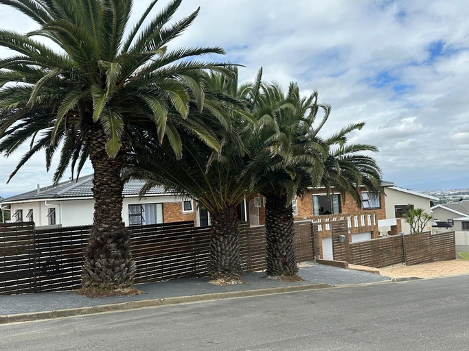 Property grounds, Plattekloof guest house, City of Cape Town