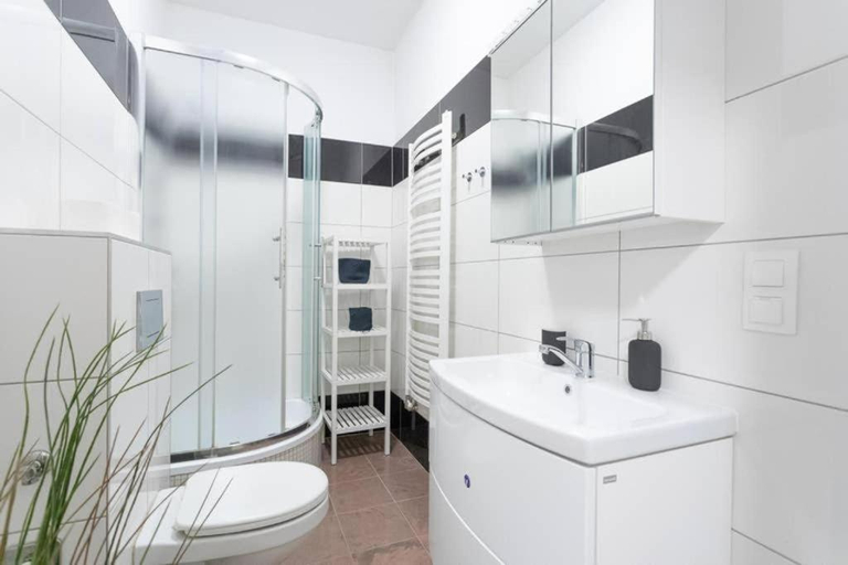 Bathroom 3, Central Premium Apartment LF, Wien