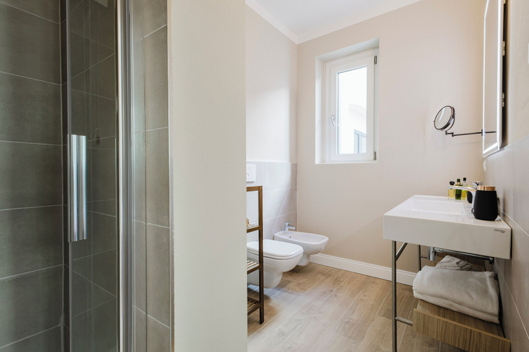 Bathroom 4, Guild Living Siena Senior Resort & Residence, Siena