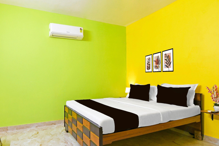 Room 2, Super Hotel O Kabardanga More Kolkata, South 24 Parganas