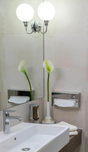 Bathroom 2, Alexander Holl, Weilheim-Schongau
