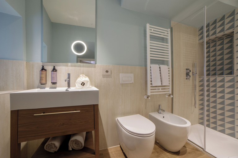 Bathroom 5, Rosetta Hotel Perugia, Tapestry Collection by Hilton, Perugia