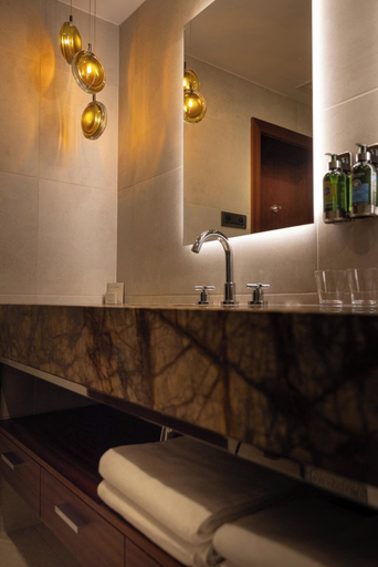 Bathroom 5, Jalta Boutique Hotel, Praha 1