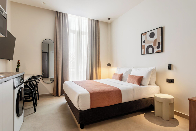 Room 2, Emper by Zoia Living, Attica