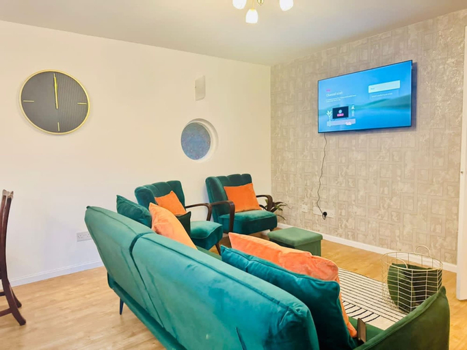 Room 3, Peridot 2BR Ground Floor Aprt NR Addenbrookes, Cambridgeshire