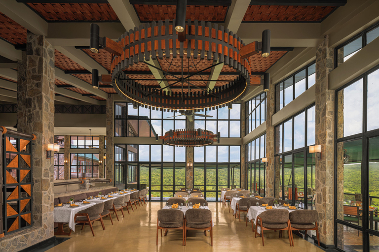Restaurant, WELLWORTH MIKUMI WILDLIFE LODGE, Kilosa