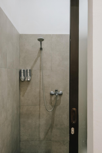 Bathroom 2, LOKA Fitness Village, Lombok