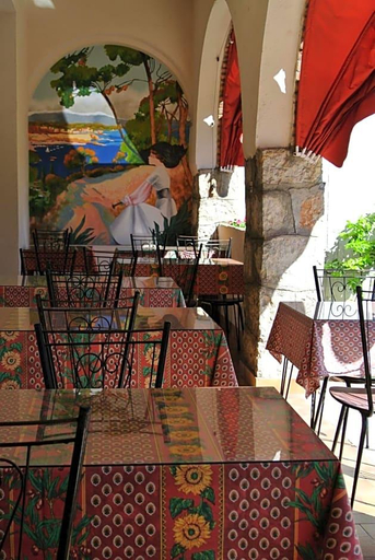 Food & Drinks 5, Castel Mistral, Alpes-Maritimes