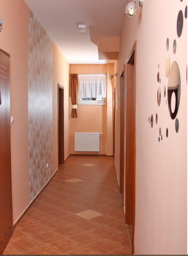 Lobby 3, Restauracja i Kawiarnia Sloneczna, Sępólno