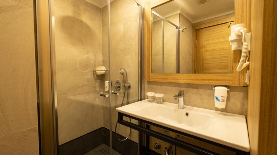 Bathroom 5, Alesta Midtown, Fethiye