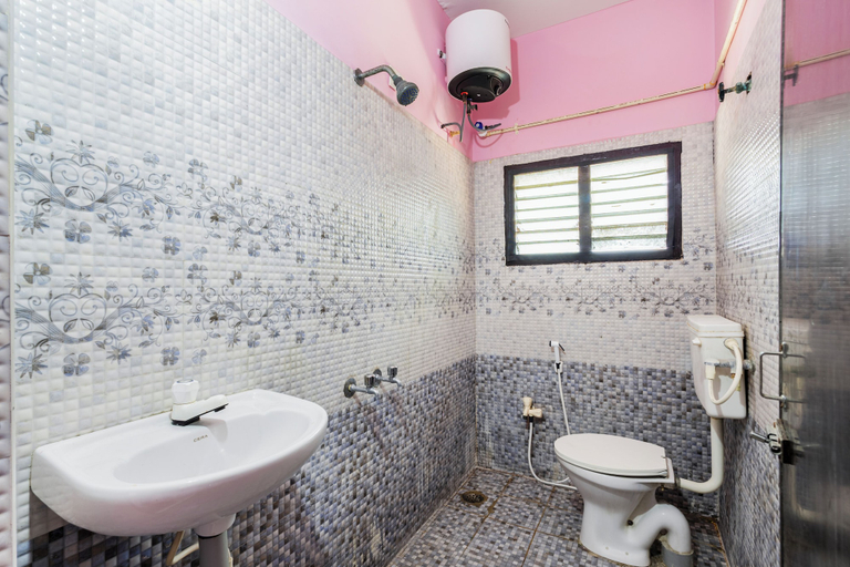 Bathroom 3, Oasis Guest Rooms, Guntur
