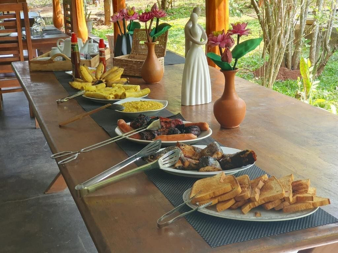 Food & Drinks 5, Ceylon resort wilpattu, Nochchiyagama