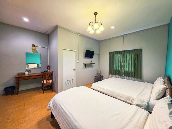 Room 5, Thepmongkol House, Phra Nakhon