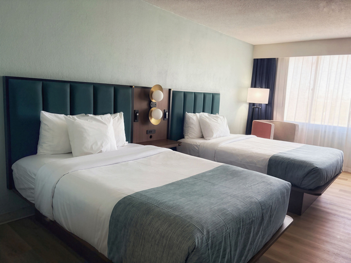 Bedroom 3, Wingate by Wyndham Indianapolis East, Marion