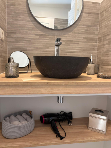 Bathroom 2, Mas la Floreline, Vaucluse