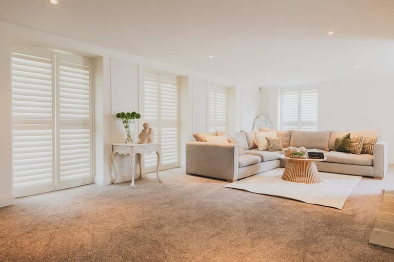 Room 2, TYE Barn 5BR With Games Room Pet Friendly, Cambridgeshire