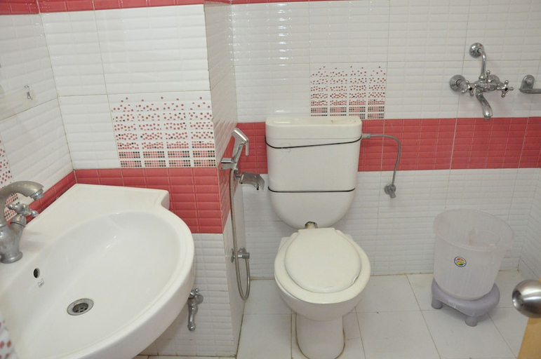 Bathroom 4, Hotel Muskan Palace, Jaipur