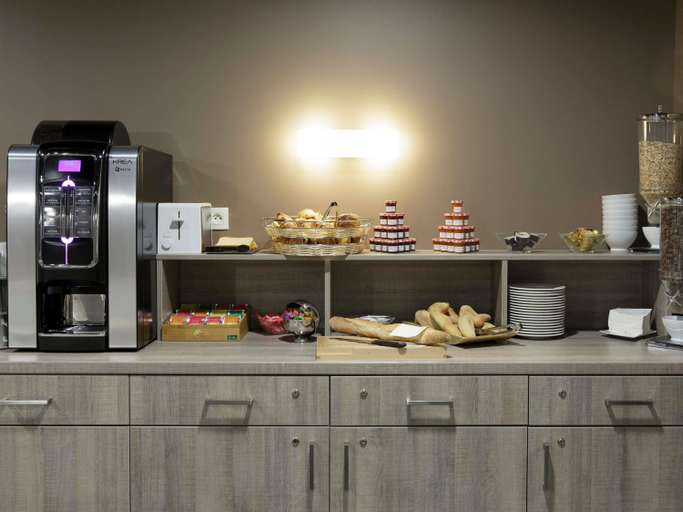 Food & Drinks 5, Aparthotel Adagio Access Massy Palaiseau, Essonne