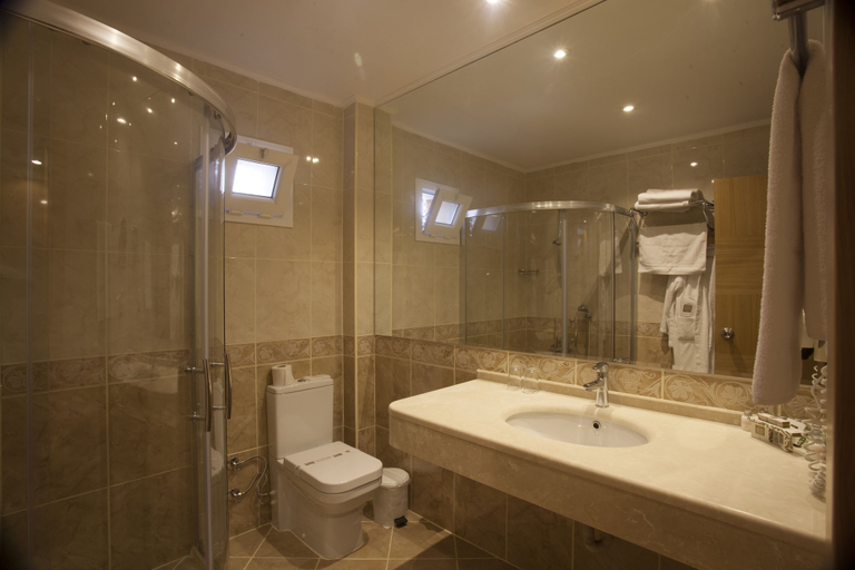 Bathroom 5, Club & Hotel Letoonia, Fethiye