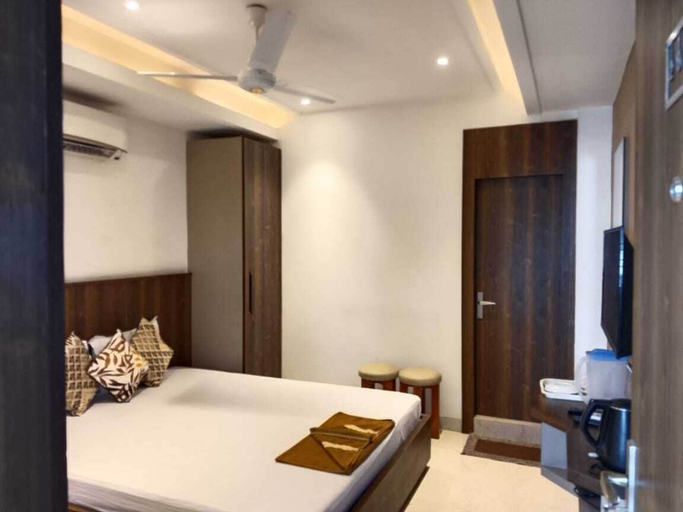 Room 5, Eennra Kaansabbati, Pashchim Medinipur