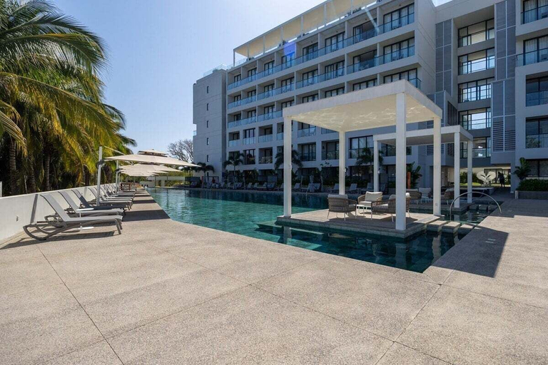 Pool 5, MIO Residences 306 Ab-2br, Compostela