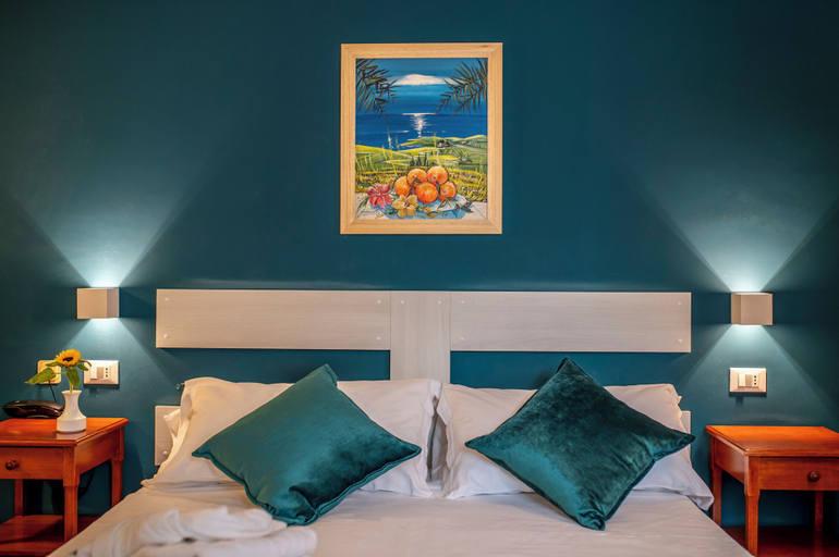 Bedroom 4, Hotel Vecchio Borgo, Palermo