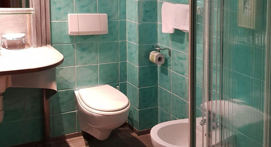 Bathroom 4, HR Hotel, Gorizia