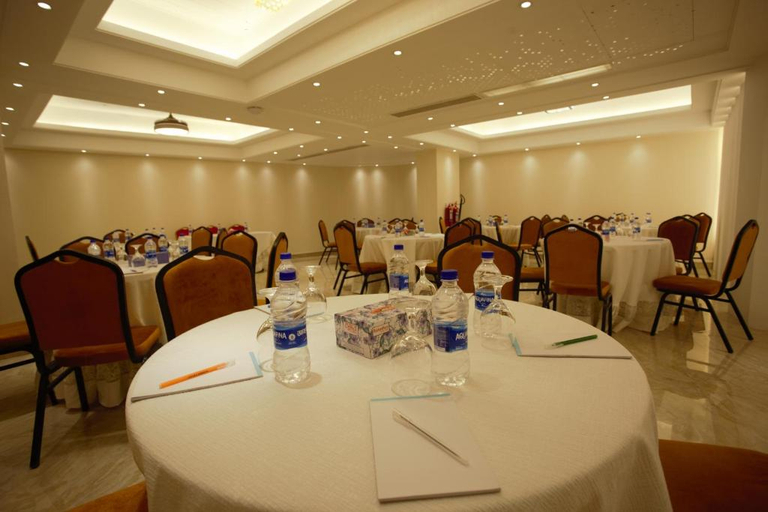 Food & Drinks 5, Shinepukur Suites, Dhaka