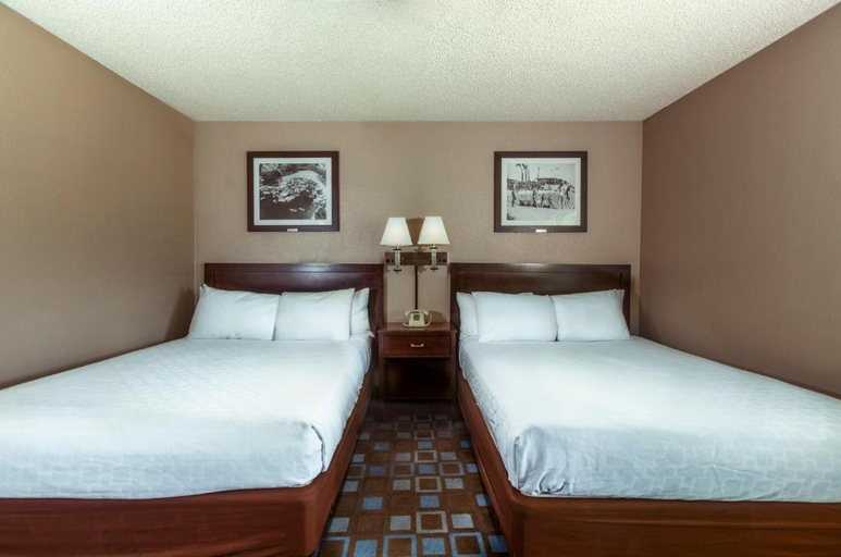 Bedroom 2, The Nautical Beachfront Resort, Mohave
