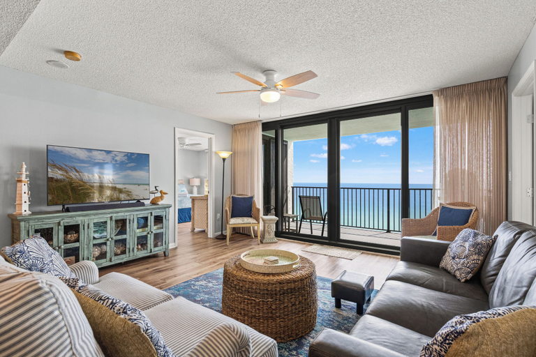 Primary image, Lets Do Sunset: Gulf-front 3BR Condo, Sleeps 8, Bay