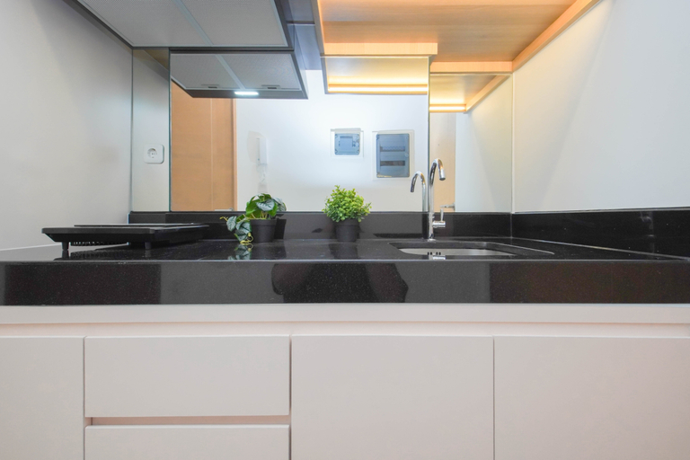 Others 3, Charming Warm Studio at Ciputra World 2 Apartment By Travelio, Jakarta Selatan