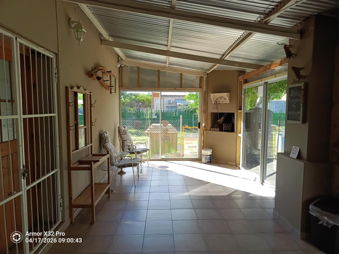 Others 5, Zonneblom Guest House, Chris Hani