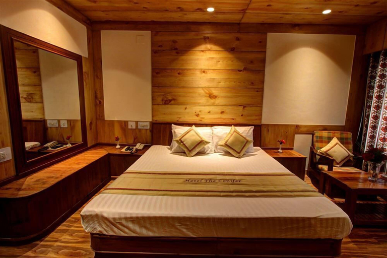 Bedroom 2, Oyo Premium Log Huts, Kullu