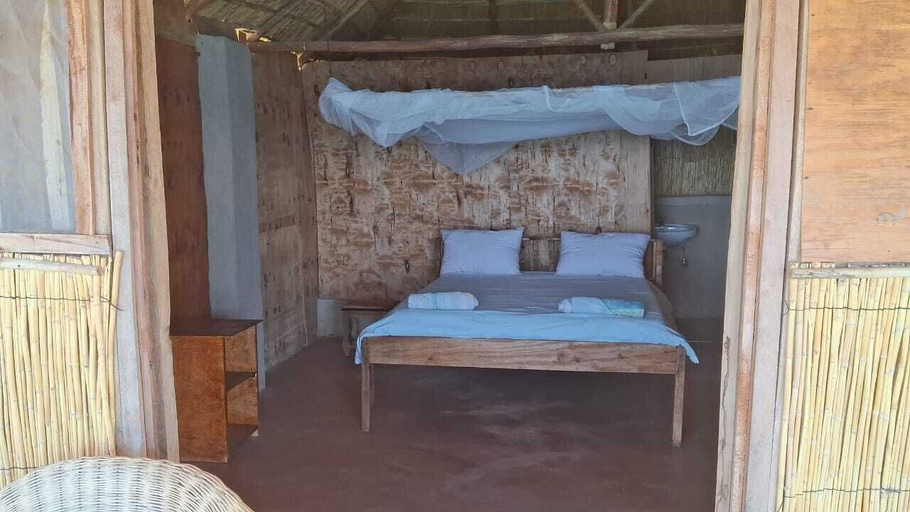 Room 5, Anake Lodge, TA Nankumba