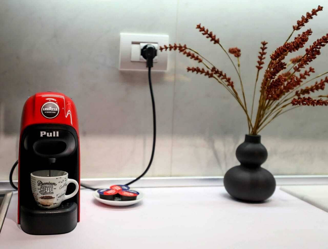 Coffee and/or coffee maker, Arkle Apartment 9, Tiranës