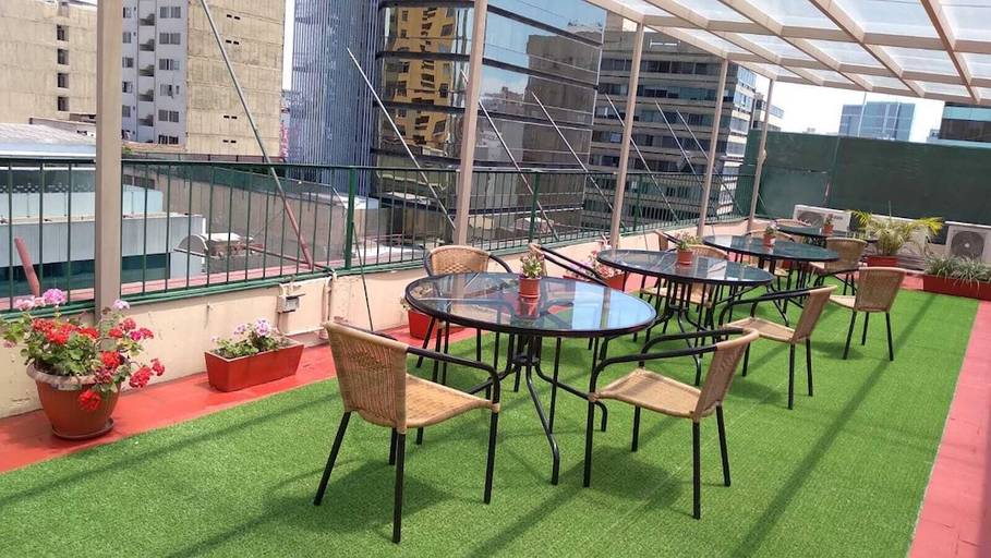 Food & Drinks 4, Suites Larco 656, Lima