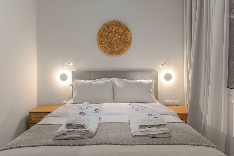 Bedroom 2, Chic Centre Suites Athens, Attica