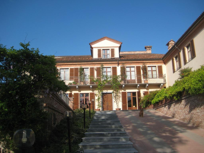 General view 3, Villa Lauri, Cuneo