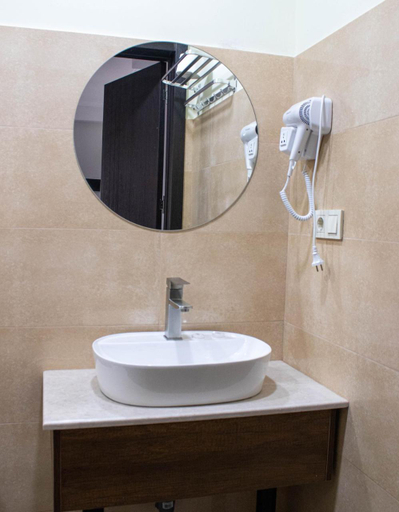 Bathroom 3, Melodia KAZBEGI, Kazbegi