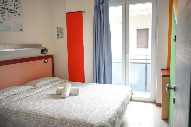 Bedroom 3, hotel elba, Rimini