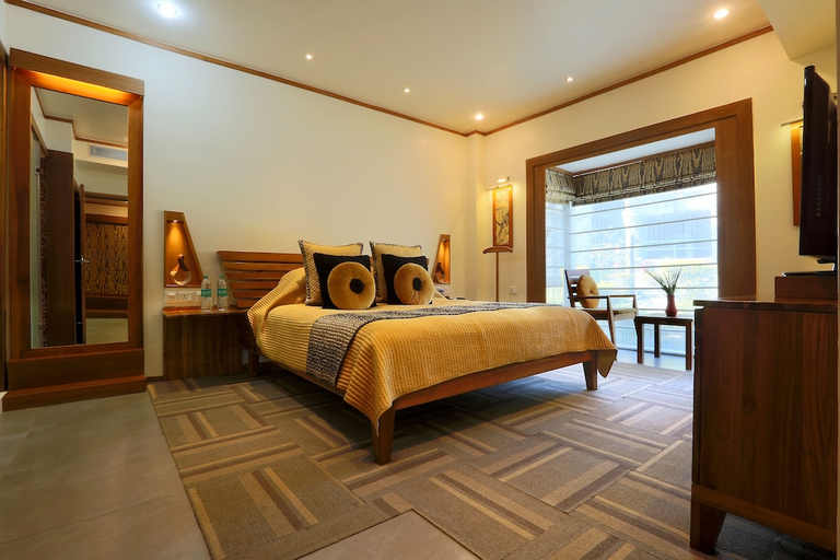 Others 4, HOTEL BRYS CAVES, Almora