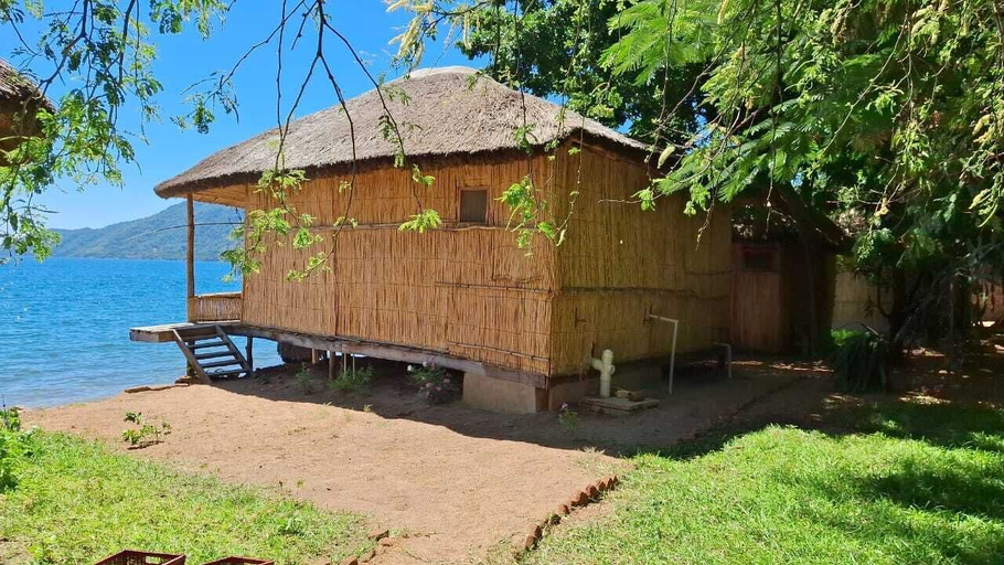 Exterior 4, Anake Lodge, TA Nankumba
