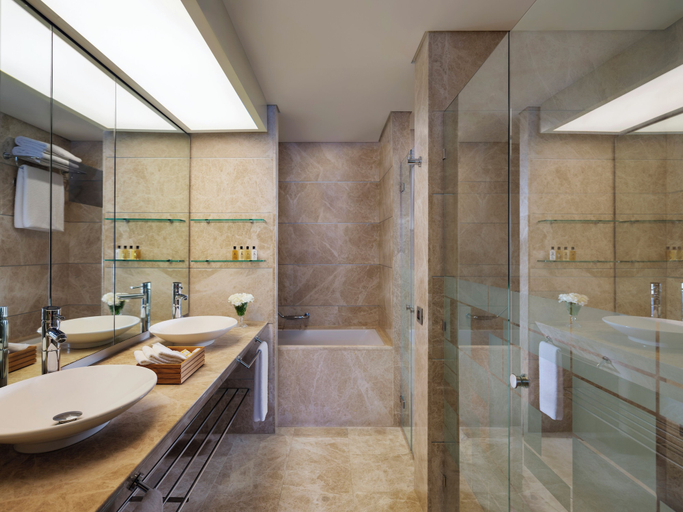 Bathroom 5, SWISSOTEL BUYUK EFES IZMIR, Konak
