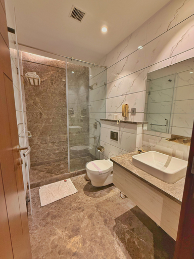 Bathroom 5, Sawera Grand, Amritsar